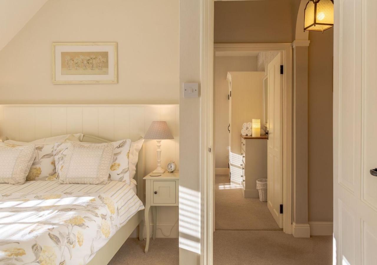Jasmine Cottage - 2 Bedroom In Heart Of Bourton! Esterno foto