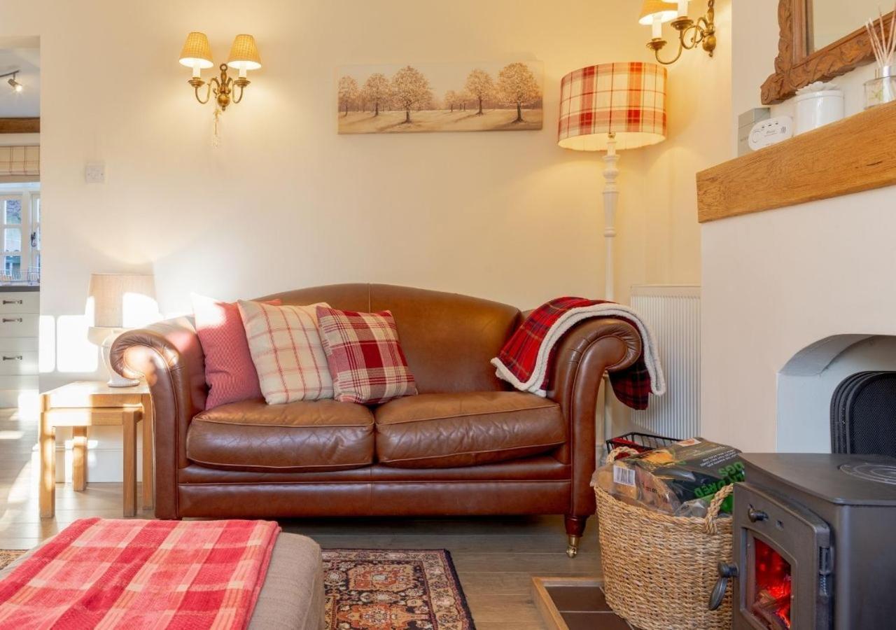 Jasmine Cottage - 2 Bedroom In Heart Of Bourton! Esterno foto