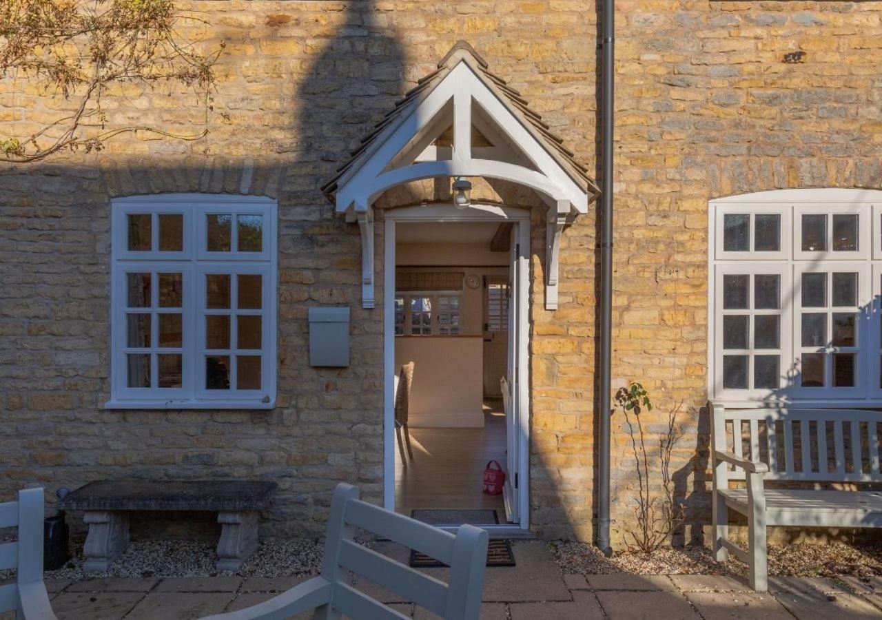 Jasmine Cottage - 2 Bedroom In Heart Of Bourton! Esterno foto