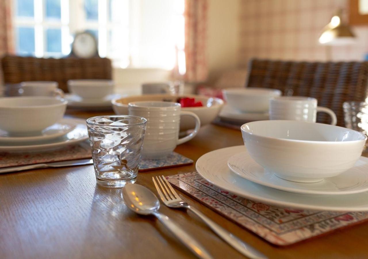 Jasmine Cottage - 2 Bedroom In Heart Of Bourton! Esterno foto