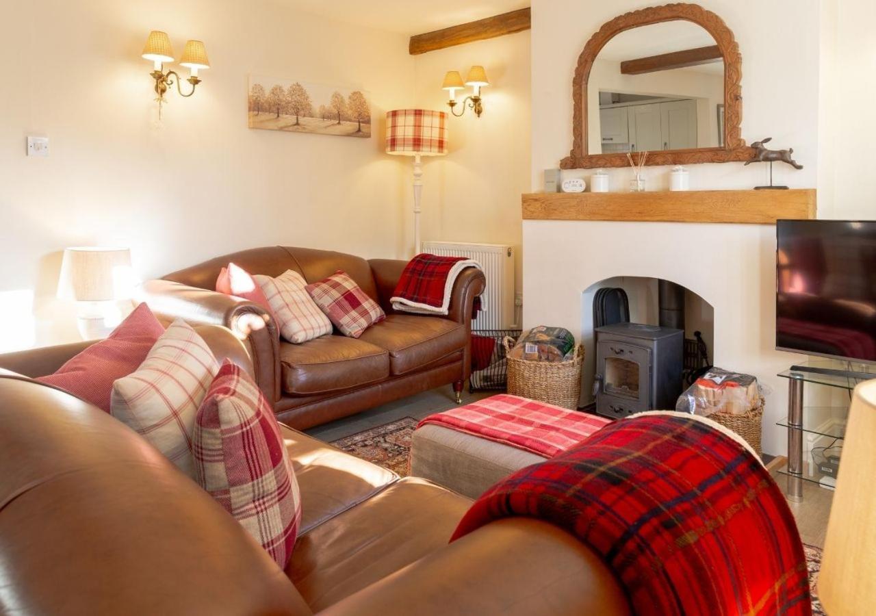 Jasmine Cottage - 2 Bedroom In Heart Of Bourton! Esterno foto