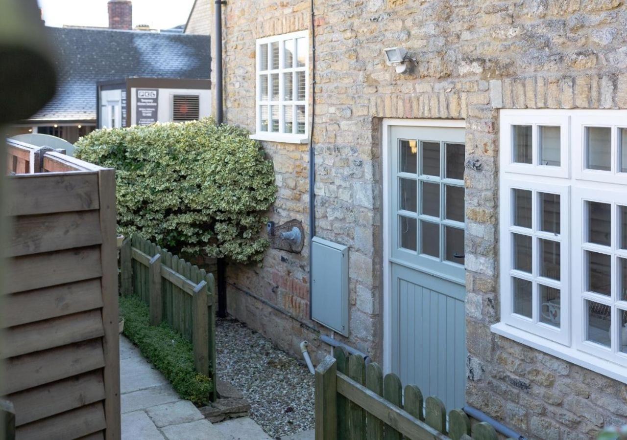 Jasmine Cottage - 2 Bedroom In Heart Of Bourton! Esterno foto