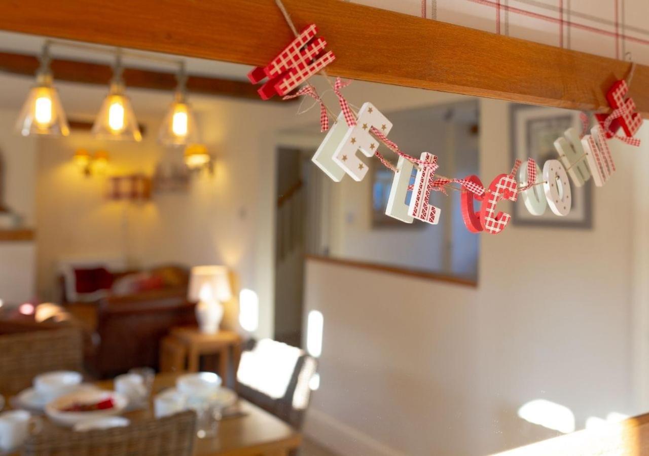 Jasmine Cottage - 2 Bedroom In Heart Of Bourton! Esterno foto