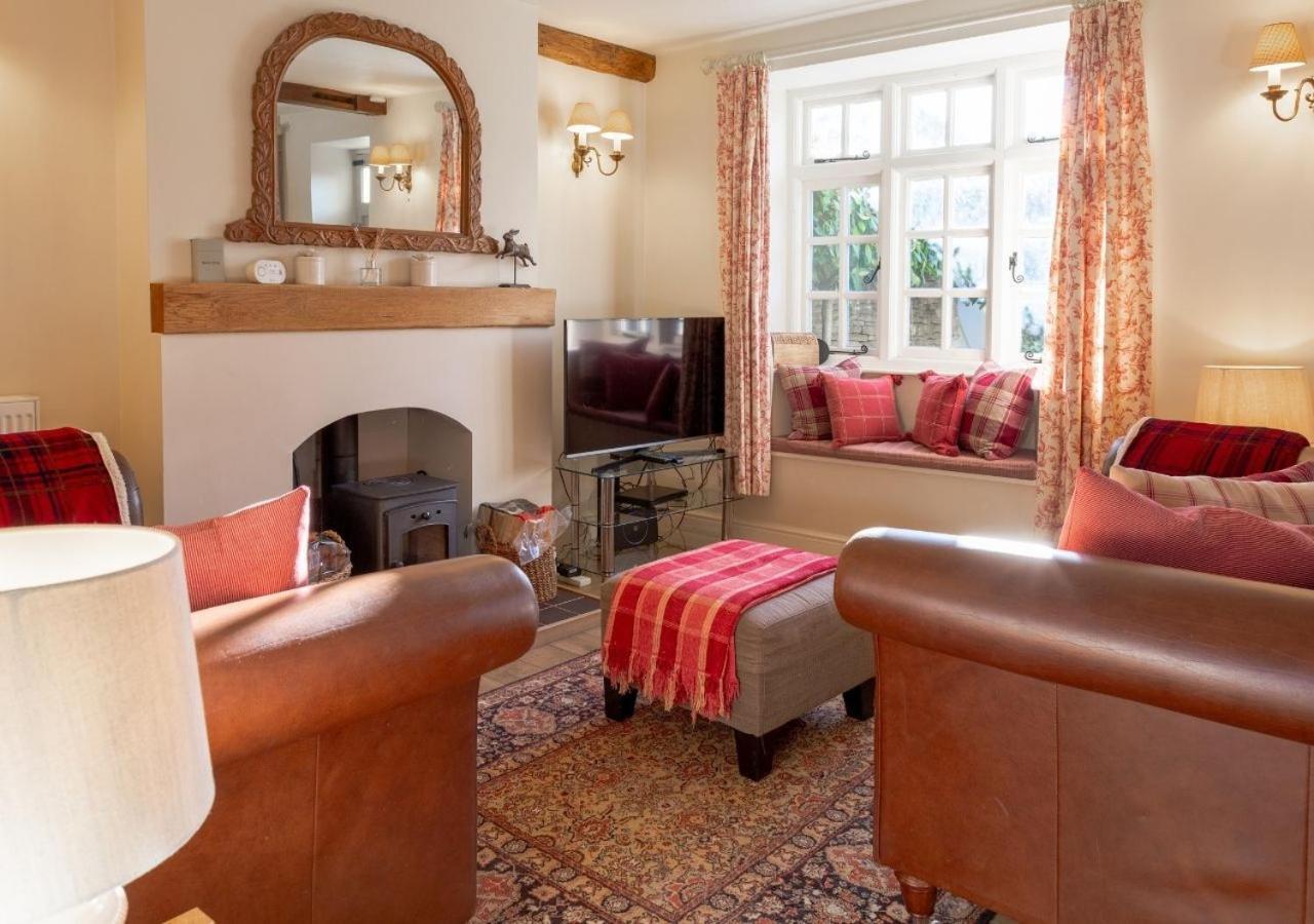 Jasmine Cottage - 2 Bedroom In Heart Of Bourton! Esterno foto