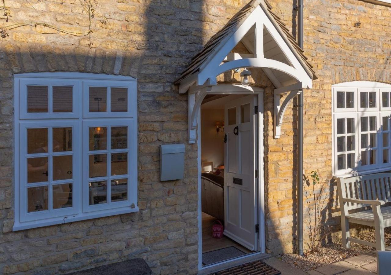 Jasmine Cottage - 2 Bedroom In Heart Of Bourton! Esterno foto