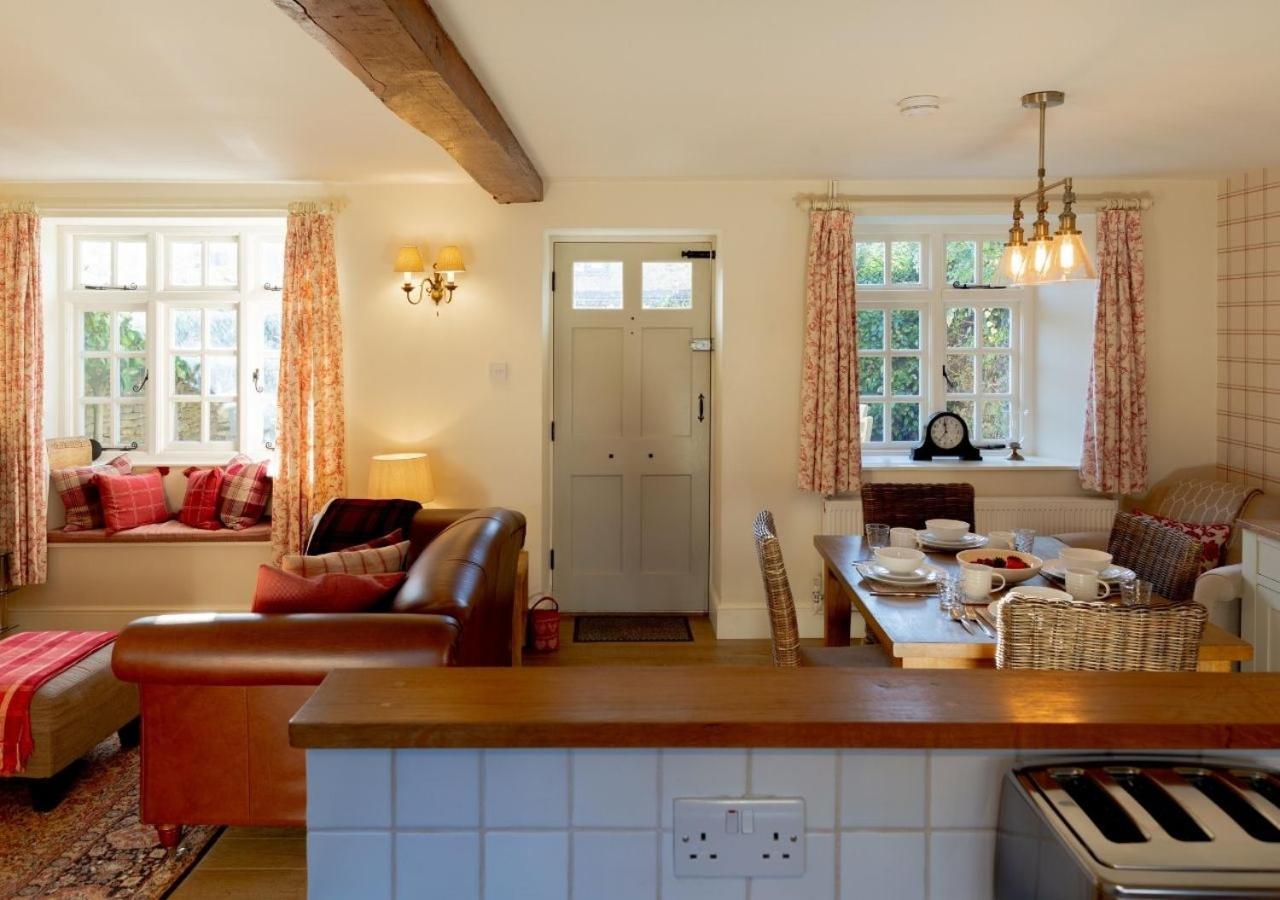 Jasmine Cottage - 2 Bedroom In Heart Of Bourton! Esterno foto
