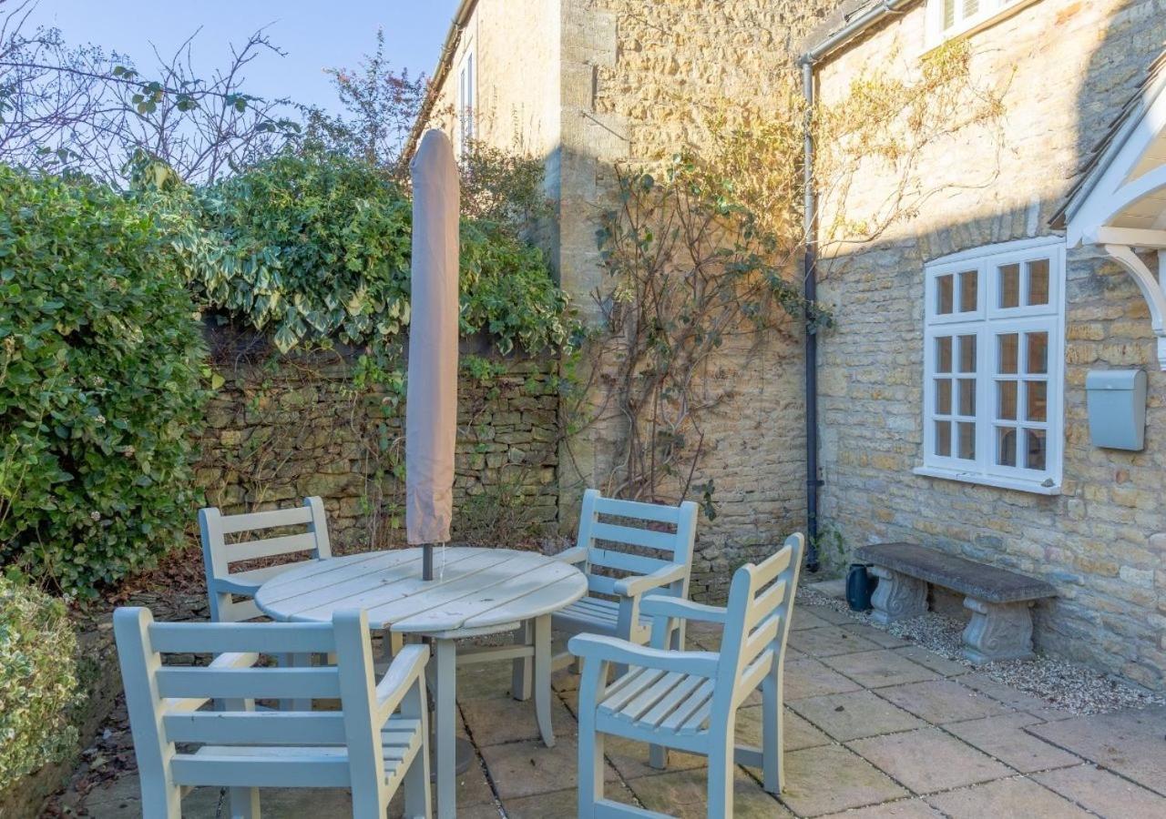 Jasmine Cottage - 2 Bedroom In Heart Of Bourton! Esterno foto