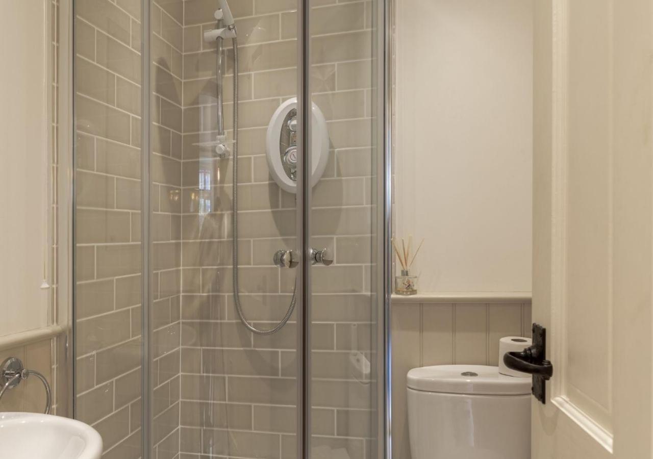 Jasmine Cottage - 2 Bedroom In Heart Of Bourton! Esterno foto